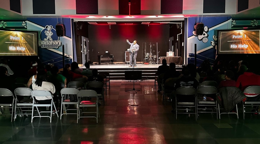 Tri-City Church worship service